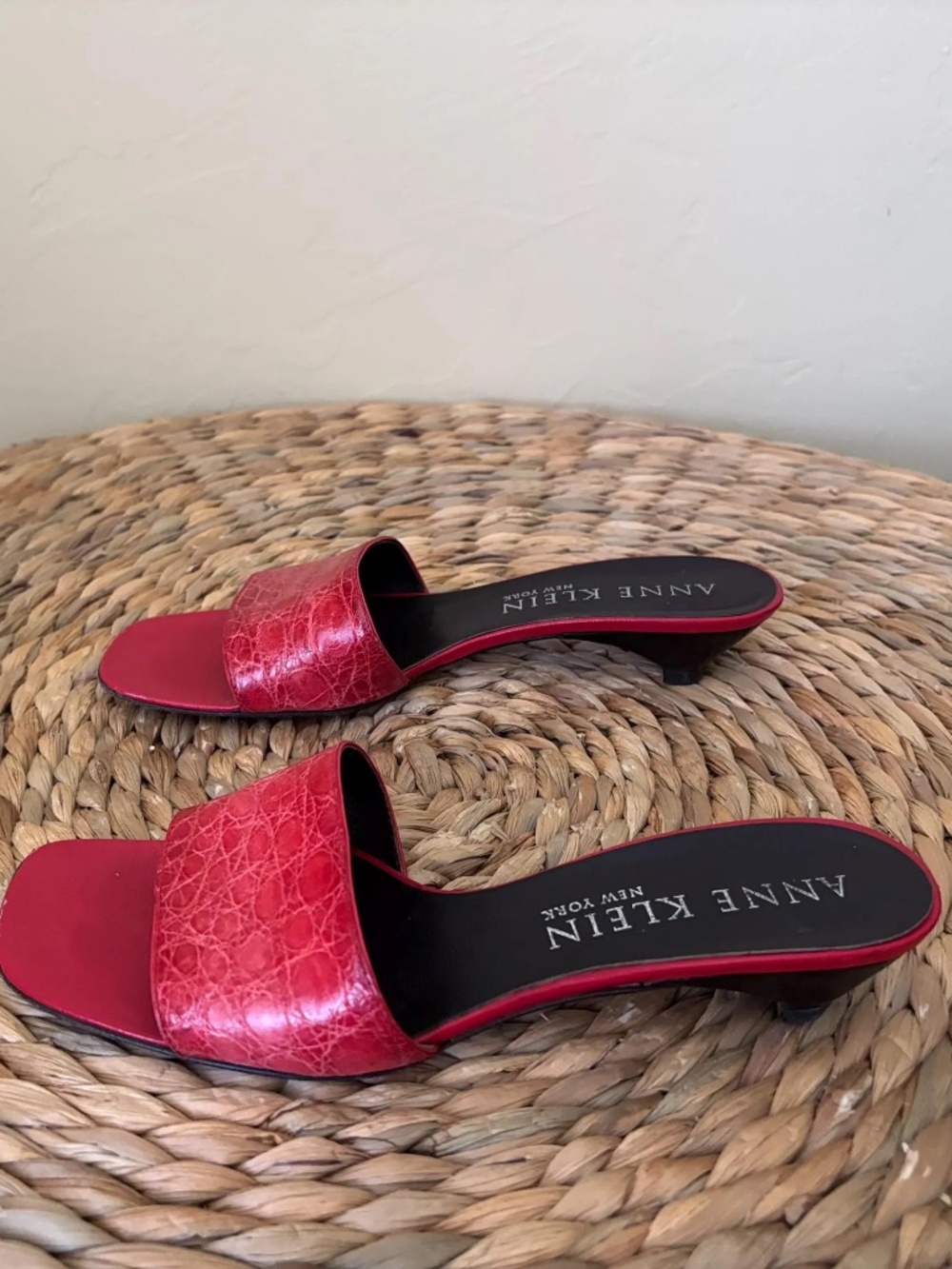 ANNE KLEIN Red Croc Embossed Leather MULE Kitten Heel Slide 7.5 Vero Cuoio ITALY - Picture 7 of 11